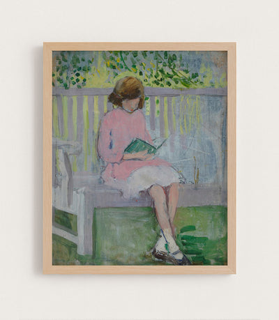 GIRL READING