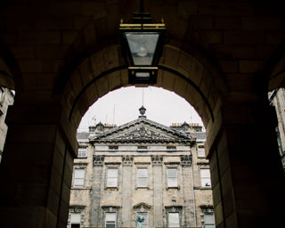 THROUGH AN EDINBURGH ARCH