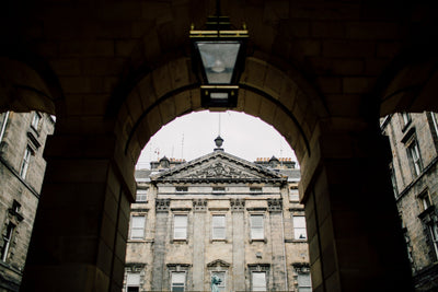 THROUGH AN EDINBURGH ARCH