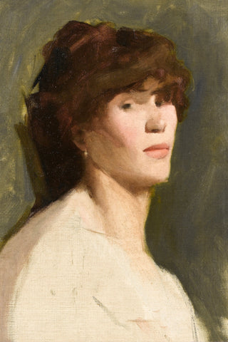 VINTAGE WOMAN, GREEN BACKGROUND